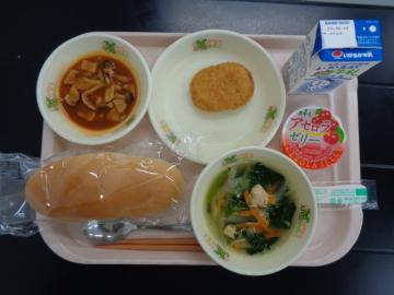 6月4日の学校給食（小学校B献立）の写真