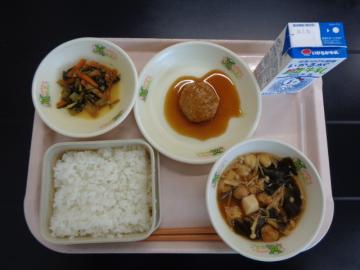 7月8日の学校給食（小学B献立）の写真