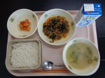 7月17日の学校給食（小学B献立）の写真