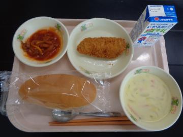 10月31日の学校給食（小学B献立）の写真