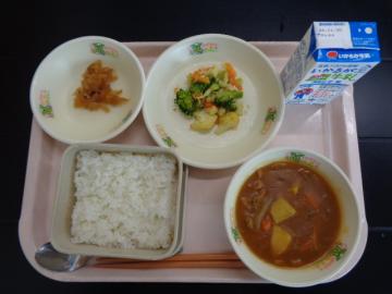 11月22日の学校給食（小学校B献立）の写真