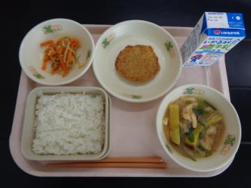 11月27日の学校給食（小学校B献立）の写真