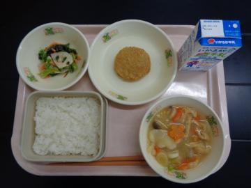 3月5日の学校給食（小学校B献立）の写真