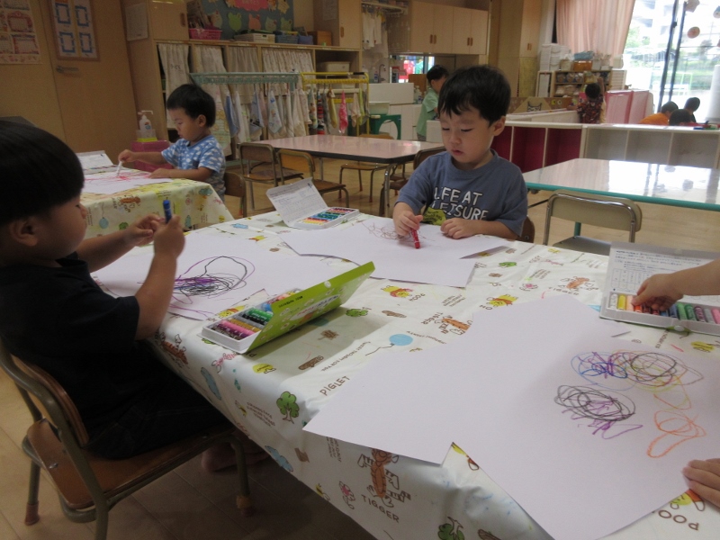 2歳児お絵描き