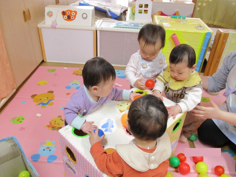 0歳児室内遊び
