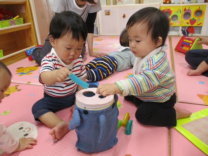0歳児室内遊び
