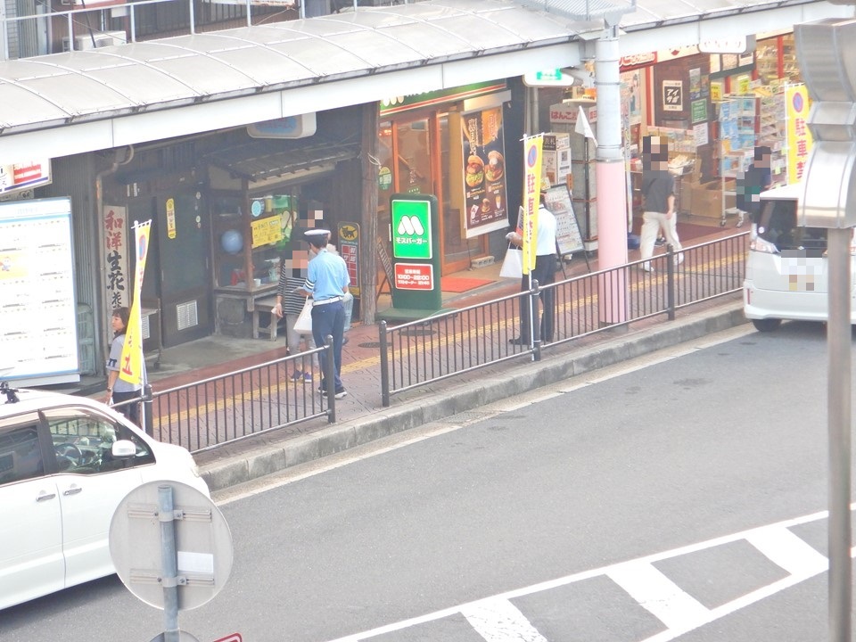 街頭啓発活動の様子3