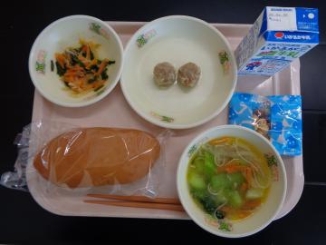 4月17日の学校給食（小学校A献立）の写真