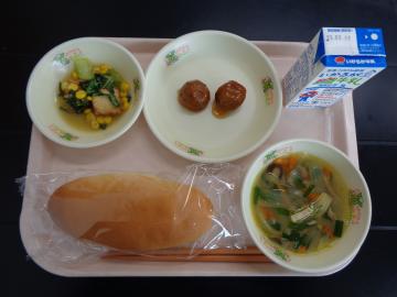 5月1日の学校給食（小学校A献立）の写真