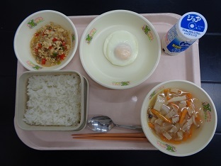 5月9日の学校給食（小学校A献立）の写真