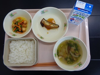 6月6日の学校給食（小学校A献立）の写真