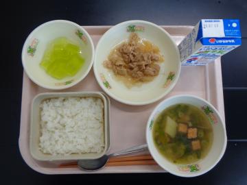 6月27日の学校給食（小学校A献立）の写真