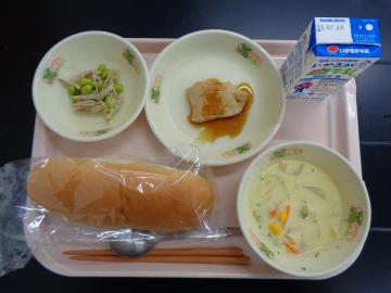 7月1日の学校給食（小学校A献立）の写真