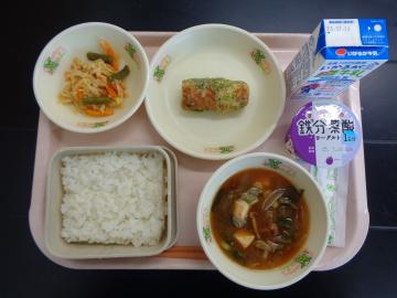 7月7日の学校給食（小学校A献立）の写真