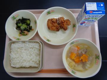 7月9日の学校給食（小学校A献立）の写真