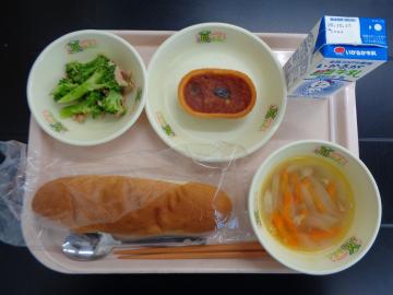 10月9日の学校給食（小学校A献立）の写真