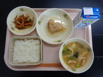 11月5日の学校給食（小学校A献立）の写真