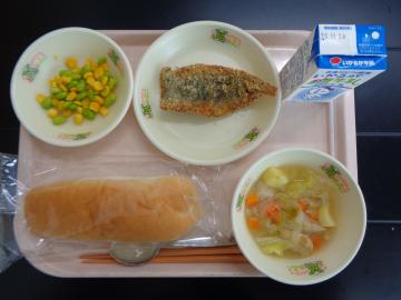 11月18日の学校給食（小学校A献立）の写真