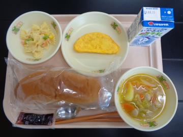 3月5日の学校給食（小学校A献立）の写真