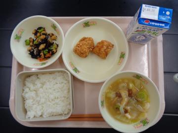 3月13日の学校給食（小学校A献立）の写真