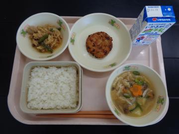4月21日の学校給食（小学校B献立）の写真
