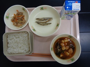 5月9日の学校給食（小学校B献立）の写真