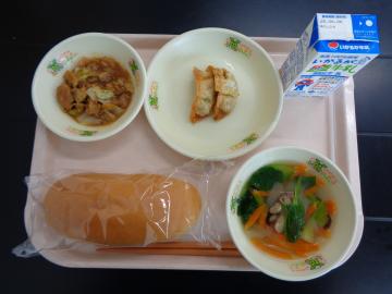 5月29日の学校給食（小学校B献立）の写真