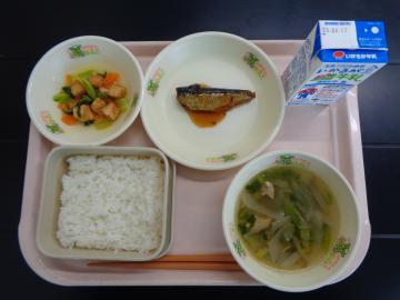 6月4日の学校給食（小学校B献立）の写真