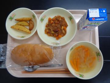 6月26日の学校給食（小学校B献立）の写真