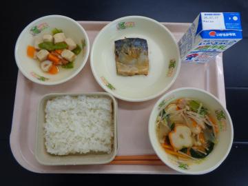 7月9日の学校給食（小学校B献立）の写真