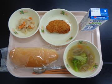 10月2日の学校給食（小学校B献立）の写真