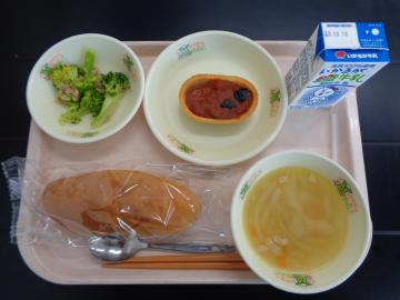 10月7日の学校給食（小学校B献立）の写真