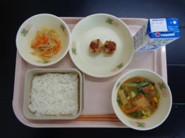 10月22日の学校給食（小学校B献立）の写真