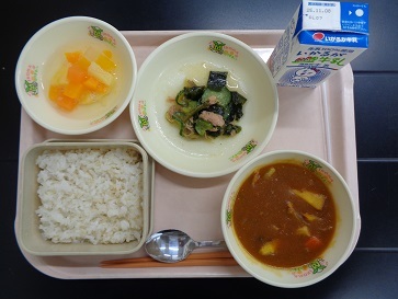 10月31日の学校給食（小学校B献立）の写真