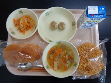 11月18日の学校給食（小学校B献立）の写真