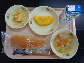 3月3日の学校給食（小学校B献立）の写真