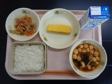 4月30日の学校給食（小学校A献立）の写真