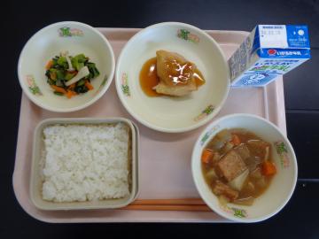 5月11日の学校給食（小学校A献立）の写真
