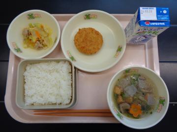5月18日の学校給食（小学校A献立）の写真