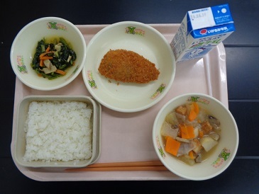 6月11日の学校給食（小学校A献立）の写真