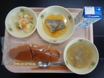 6月16日の学校給食（小学校A献立）の写真