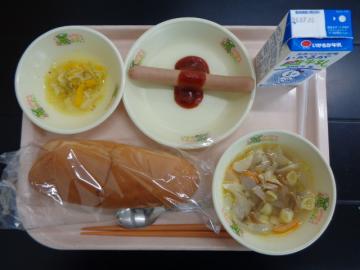 7月7日の学校給食（小学校A献立）の写真