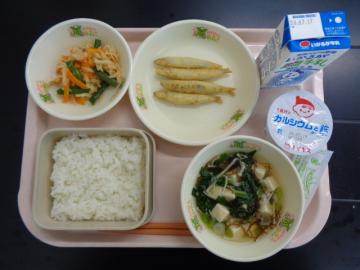 7月9日の学校給食（小学校A献立）の写真