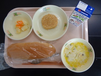 9月15日の学校給食（小学校A献立）の写真