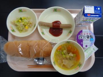 10月6日の学校給食（小学校A献立）の写真