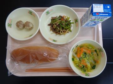 4月23日の学校給食（小学校B献立）の写真