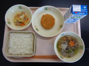 5月11日の学校給食（小学校B献立）の写真
