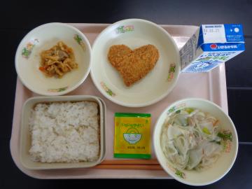 5月13日の学校給食（小学校B献立）の写真