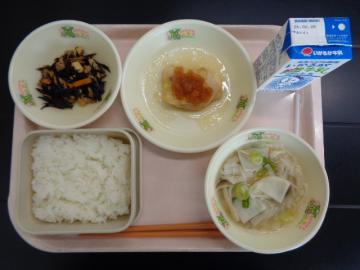 6月17日の学校給食（小学校B献立）の写真