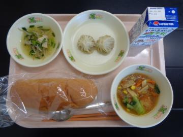 10月1日の学校給食（小学校B献立）の写真